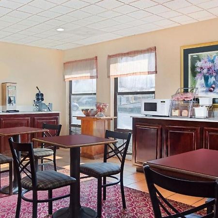 Rodeway Inn Chattanooga Bagian luar foto
